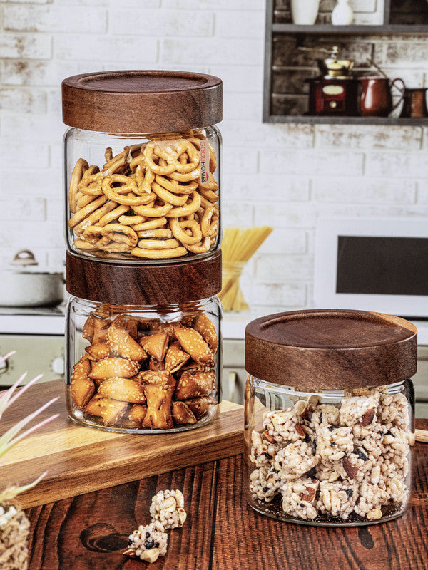 Glass jar